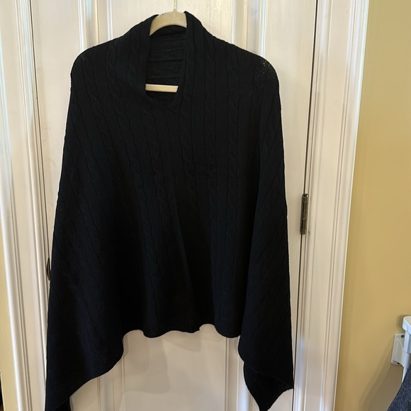 Pure Cashmere Cable Knit Poncho - Picture 11 of 11